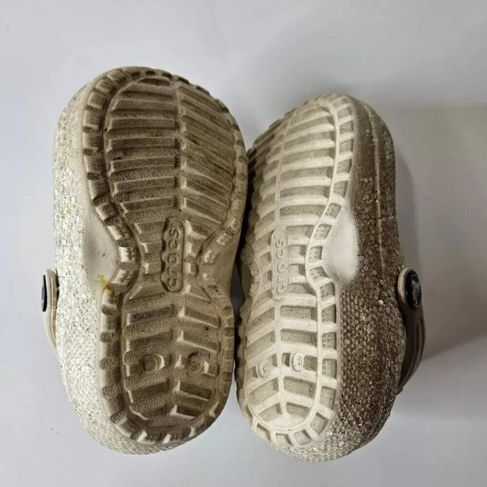 Crocs Glittery Gols Sherpa Lining Crocs Toddler Size 8 C